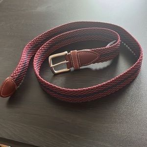 Vineyard Vines Belt - like new!